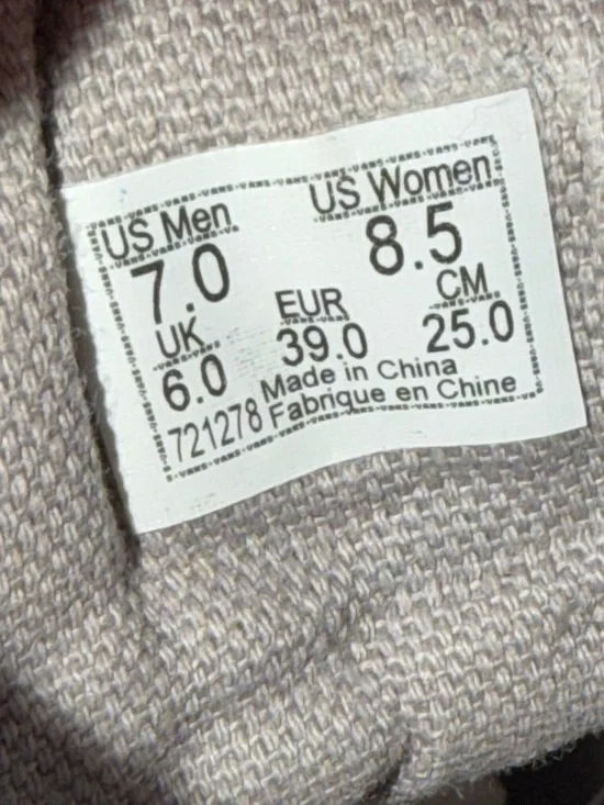 Vans Women’s Size8.5 x Flour Shop Old Skool Shoes Sneaker Glitter Rainbow Pride - Picture 2 of 10